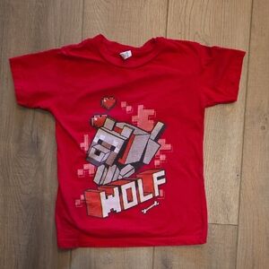 Minecraft Valentine's Day Red Wolf Dennis Graphic Kids T-Shirt Size Small
